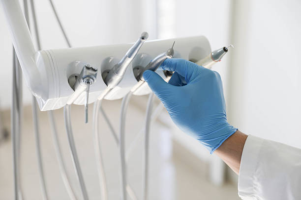 Professional Emergency Dentist technician working in Alliance, NC